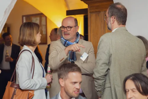 Kongressfotografie beim Forum Mittelstand Aschaffenburg: Vortrag auf der Bühne