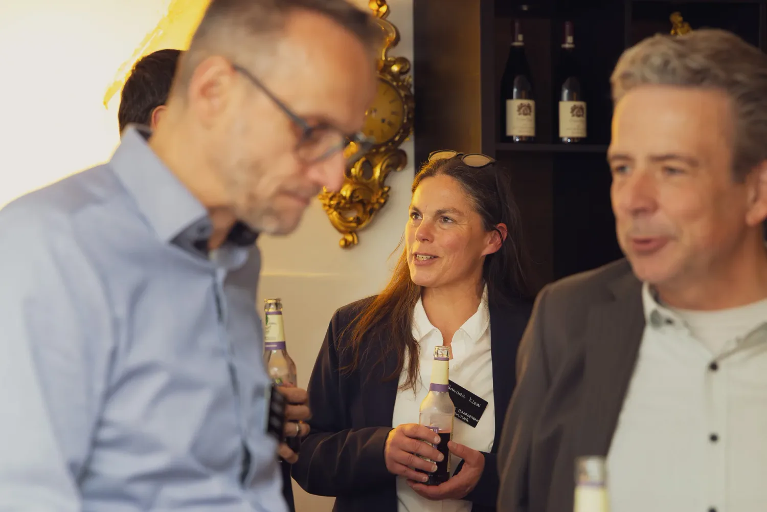 Tagungsfotograf auf dem Forum Mittelstand: Gespräche im Networking-Bereich