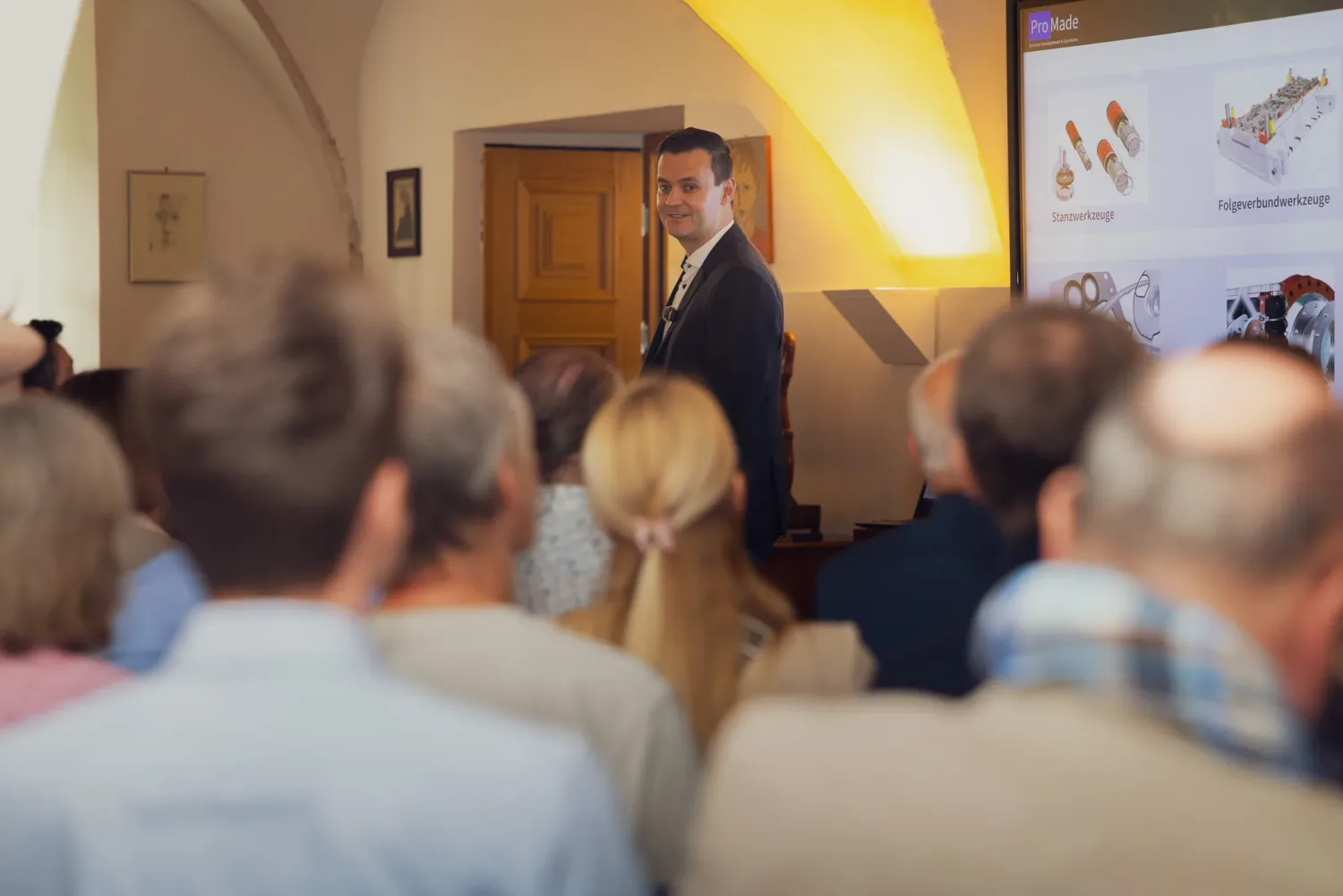 Eventfotografie bei einer Fachtagung: Publikum im Saal beim Forum Mittelstand