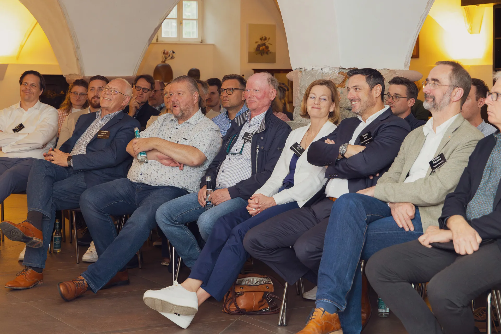 Kongressfotografie beim Forum Mittelstand Aschaffenburg: Vortrag auf der Bühne
