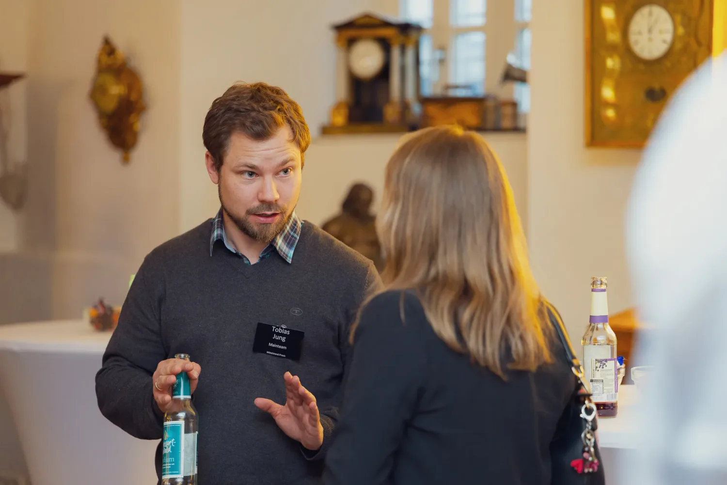 Tagungsfotograf auf dem Forum Mittelstand: Gespräche im Networking-Bereich
