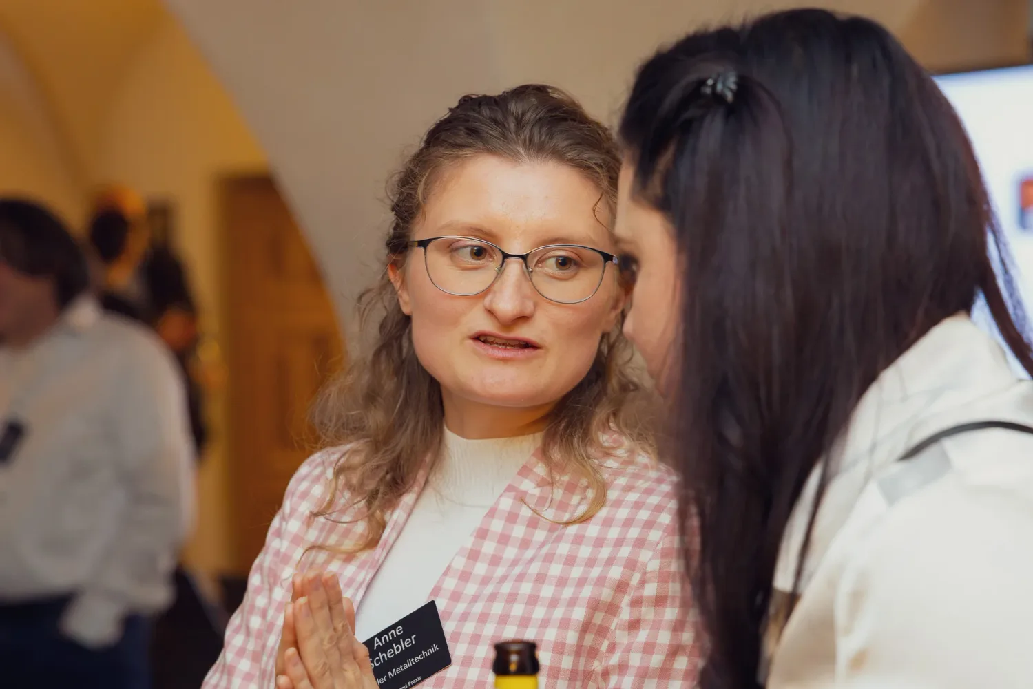 Kongressfotografie beim Forum Mittelstand Aschaffenburg: Vortrag auf der Bühne