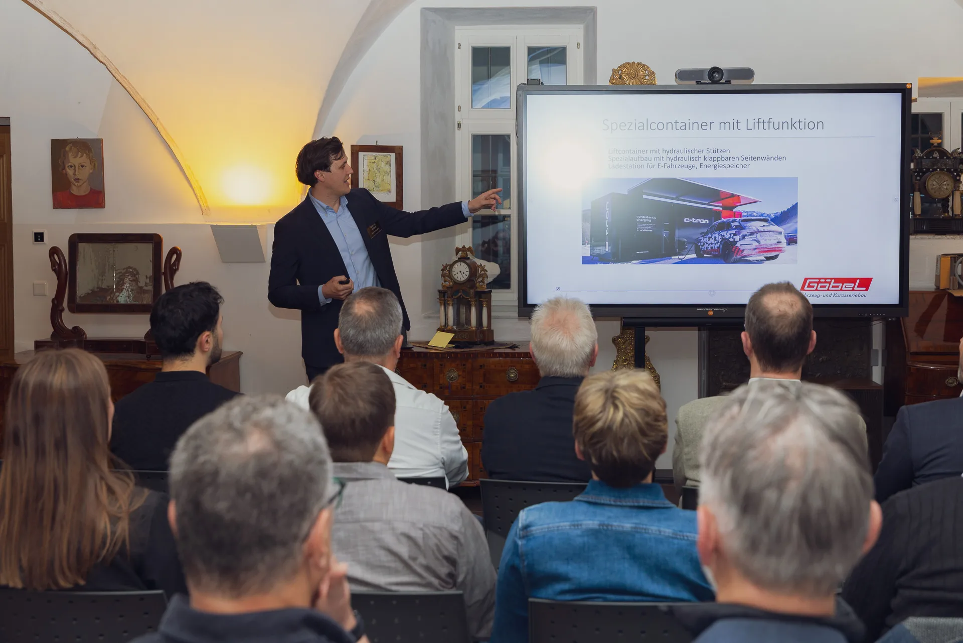 Kongressfotografie beim Forum Mittelstand Aschaffenburg: Vortrag auf der Bühne