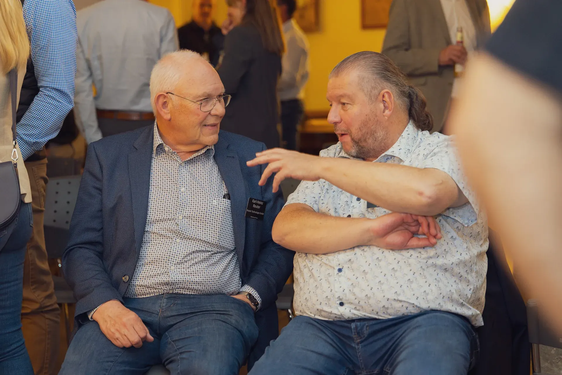 Kongressfotografie beim Forum Mittelstand Aschaffenburg: Vortrag auf der Bühne