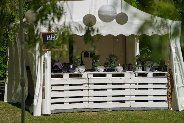 Fotograf für Firmenjubiläum: Ankunft und Empfang beim Sommerfest der debit Computer-Service GmbH