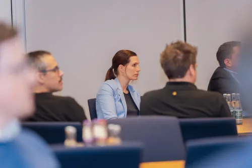 Eventfotograf Jahreshauptversammlung: Begrüßung der Gäste vor Beginn
