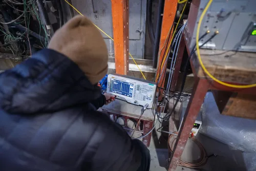 Technische Filmproduktion KAITEC: Vorbereitung der Basisstation vor dem Brandversuch