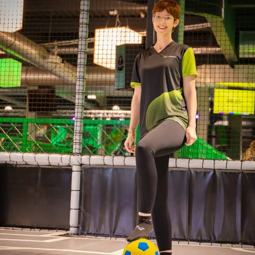 Trampolinpark Fotografie Hösbach: Sprung über der Trampolinfläche in der Airbase