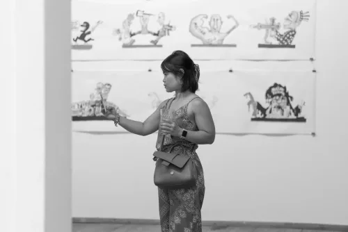 Eventfotograf Altstadtfest Aschaffenburg: Gäste bei der Kunstausstellung im KunstLANDing