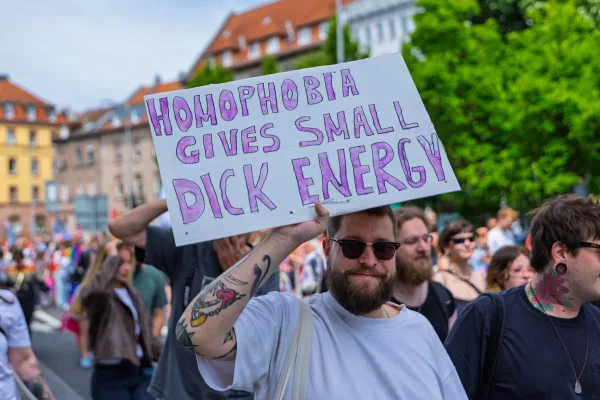 Eventfotografie Christopher Street Day Aschaffenburg: Demonstrationszug durch die Innenstadt
