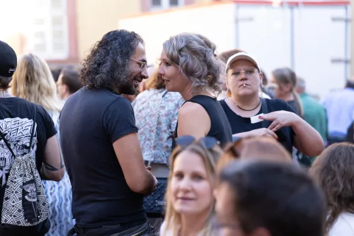 Eventfotograf beim Kulturpreis Aschaffenburg: Live-Musik auf der Bühne im Schönborner Hof
