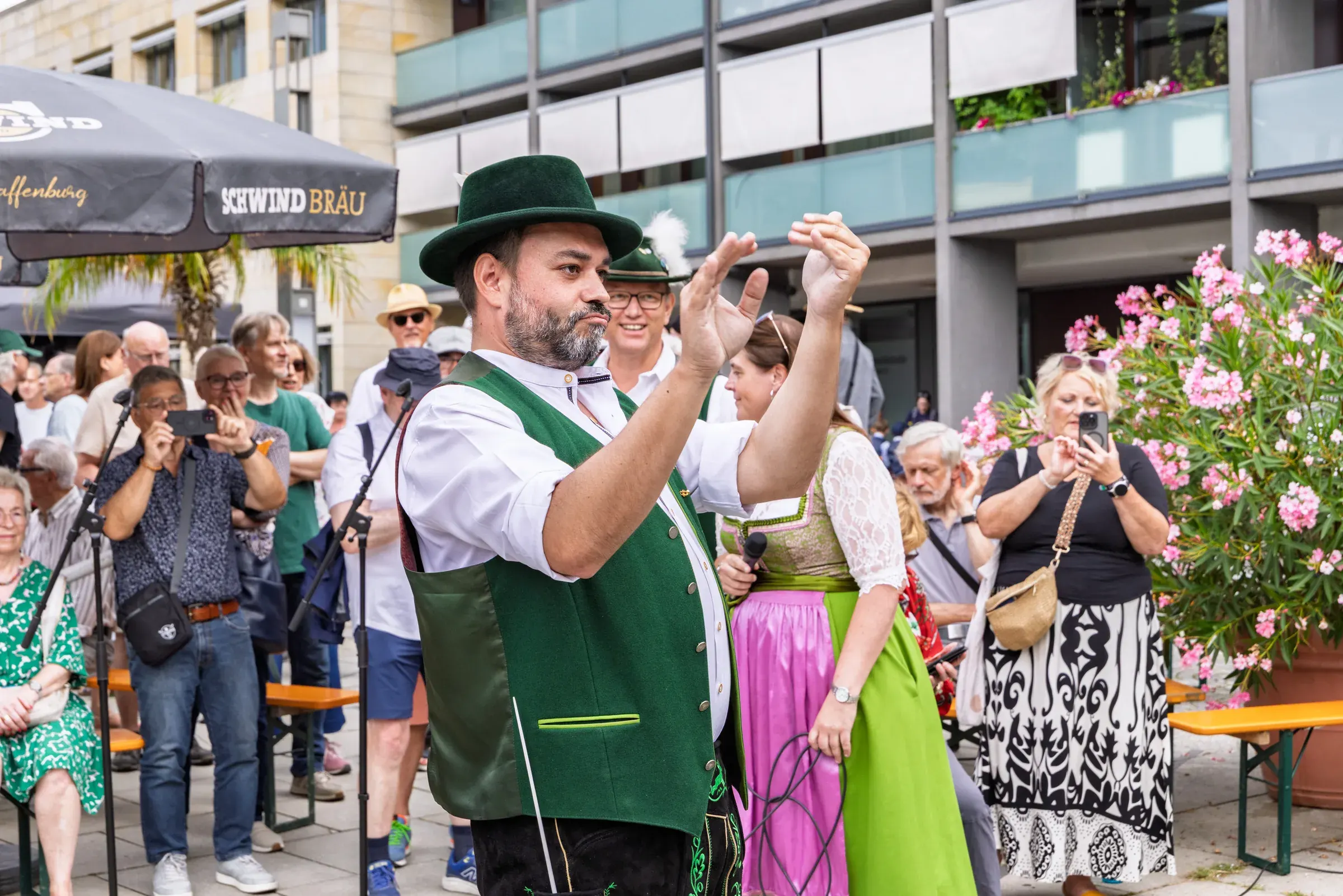Eventfotografie Aschaffenburg: Blaskapelle Melomania Obernau beim Bühnenauftritt