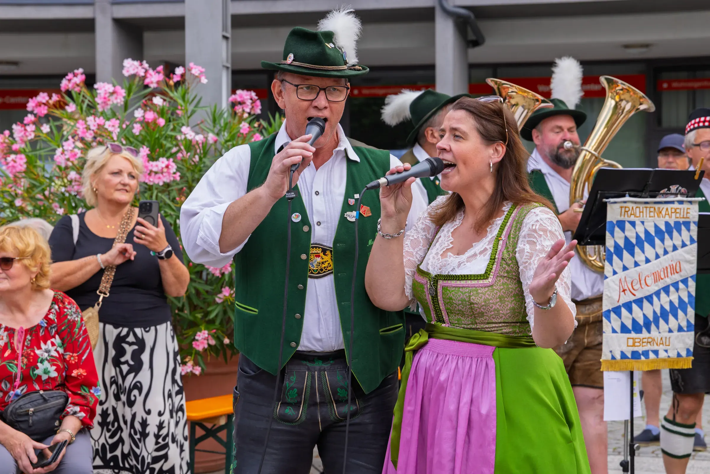 Eventfotograf beim Jubiläumsfest: Musiker des Musikvereins Melomania Obernau mit Blasinstrumenten