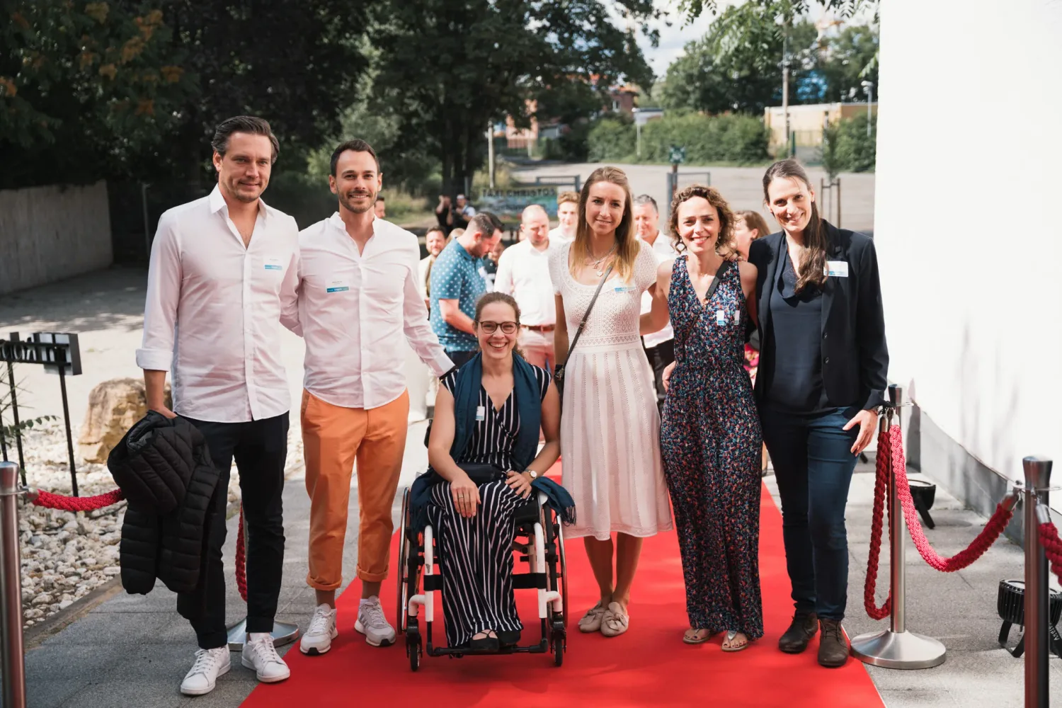 Eventfotograf Firmenfeier: entspannte Gespräche beim Sommer-Event von Robert Half und Protiviti