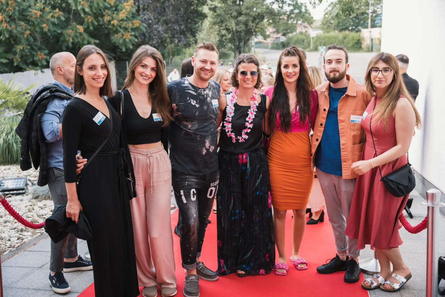 Eventfotograf Firmenfeier: entspannte Gespräche beim Sommer-Event von Robert Half und Protiviti