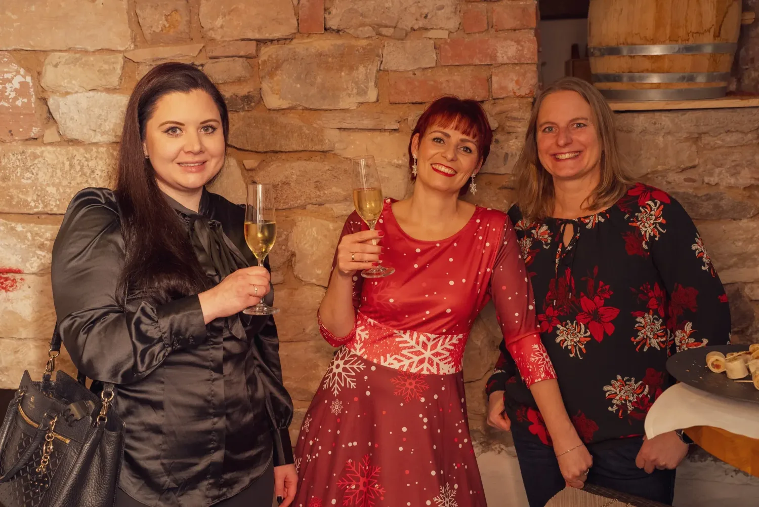 Weihnachtsfeier Aschaffenburg: Stimmung beim Netzwerktreffen der Wirtschaftsjunioren im Brennhaus Behl