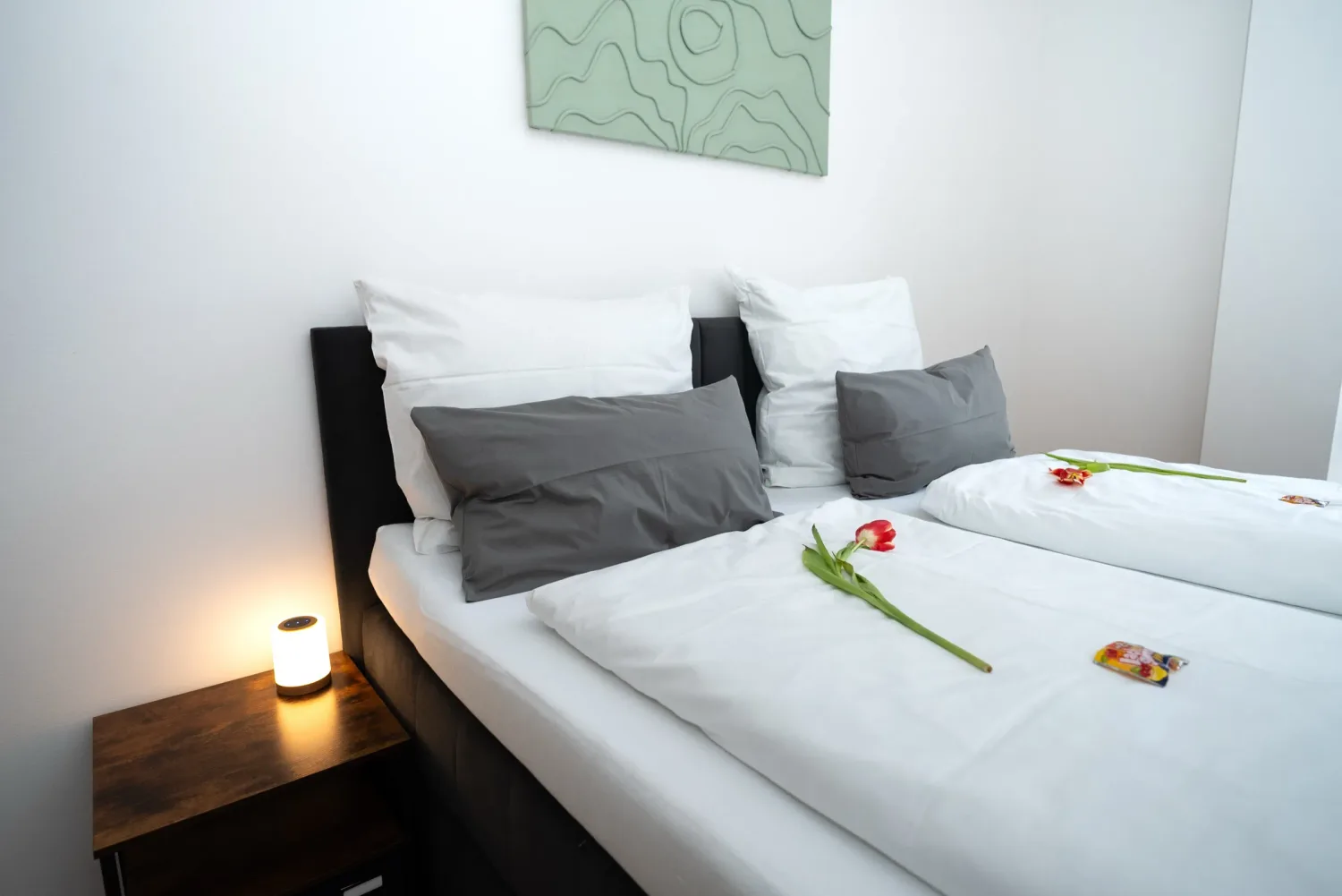 Immobilienfotografie Airbnb: Hängesessel-Ecke der Ferienwohnung
