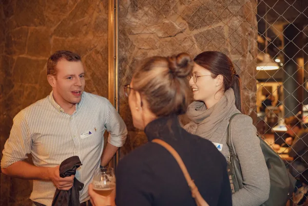 Eventvideo Netzwerkabend der Wirtschaftsjunioren: Runde am Tisch