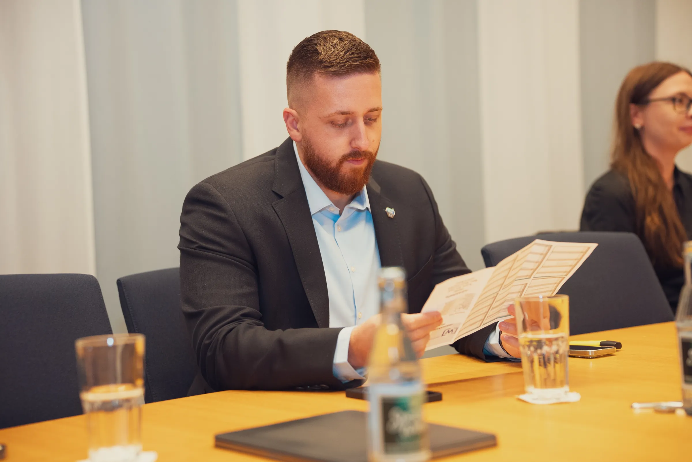 Eventfotograf Jahresmitgliederversammlung: Mitglieder der Wirtschaftsjunioren beim Termin