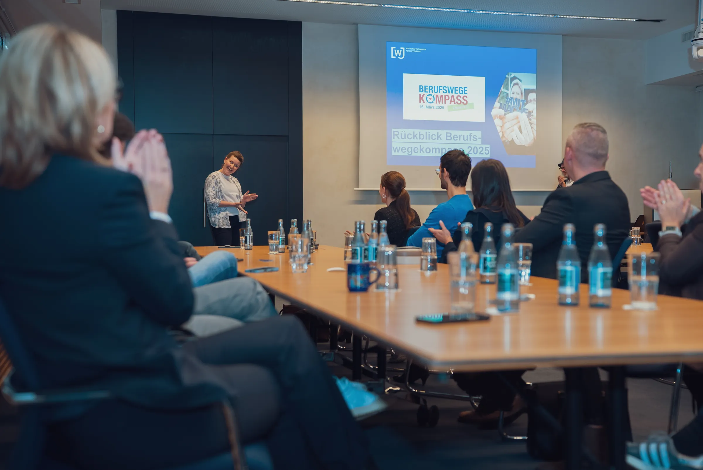 Eventfotografie Mitgliederversammlung: Wirtschaftsjunioren im Gespräch