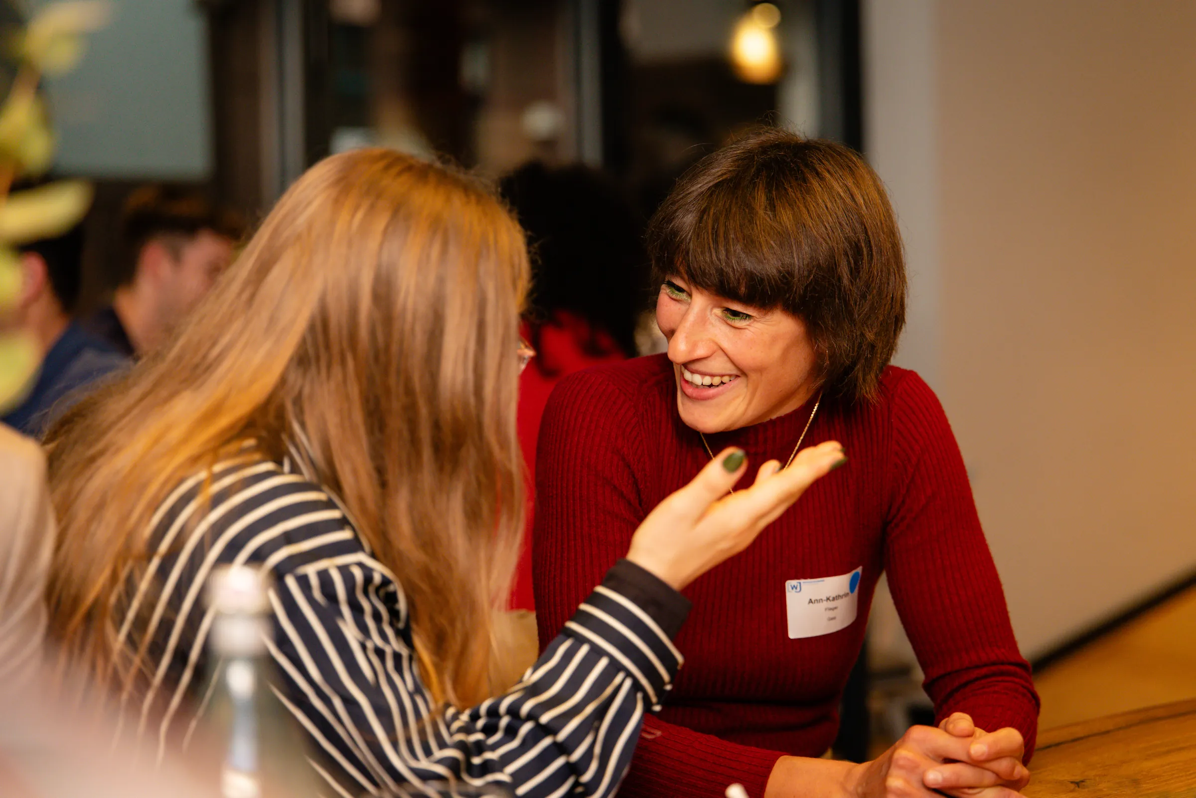 Eventfotografie Netzwerkabend: Austausch zwischen Jungunternehmern und Führungskräften