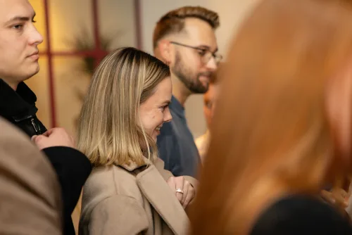 Eventfotografie After Work Lounge im SCHWIND am Dalberg: Ankommen der Gäste am Abend