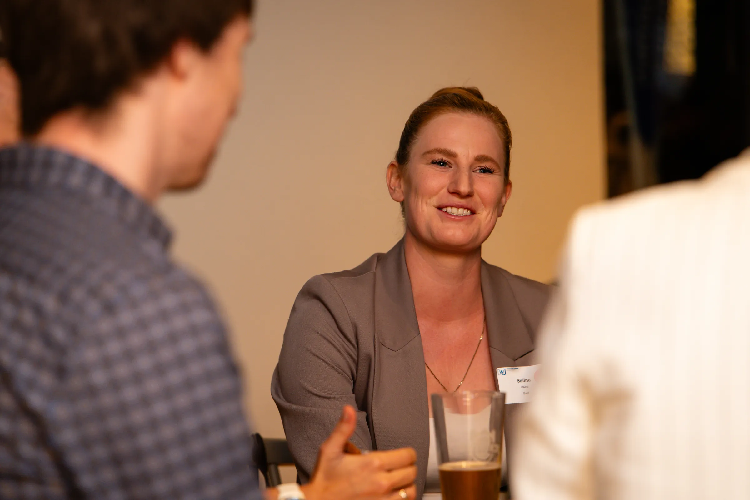 Eventfotografie Netzwerkabend Aschaffenburg: Mitglieder und Gäste der After Work Lounge