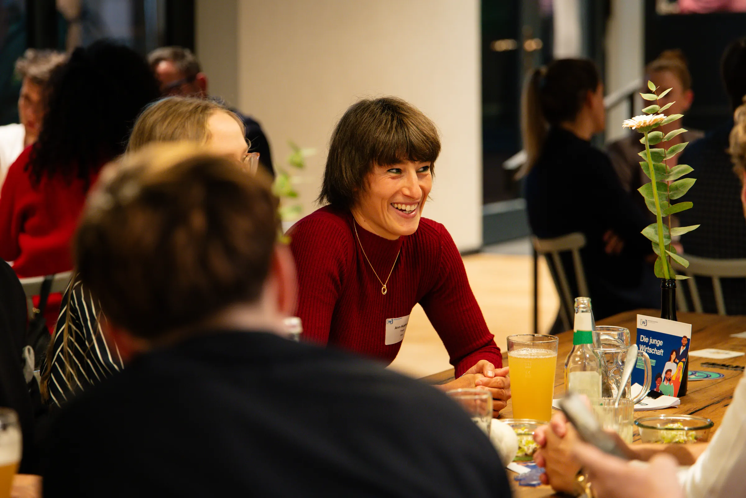 Eventfotografie Netzwerkabend: Austausch zwischen Jungunternehmern und Führungskräften